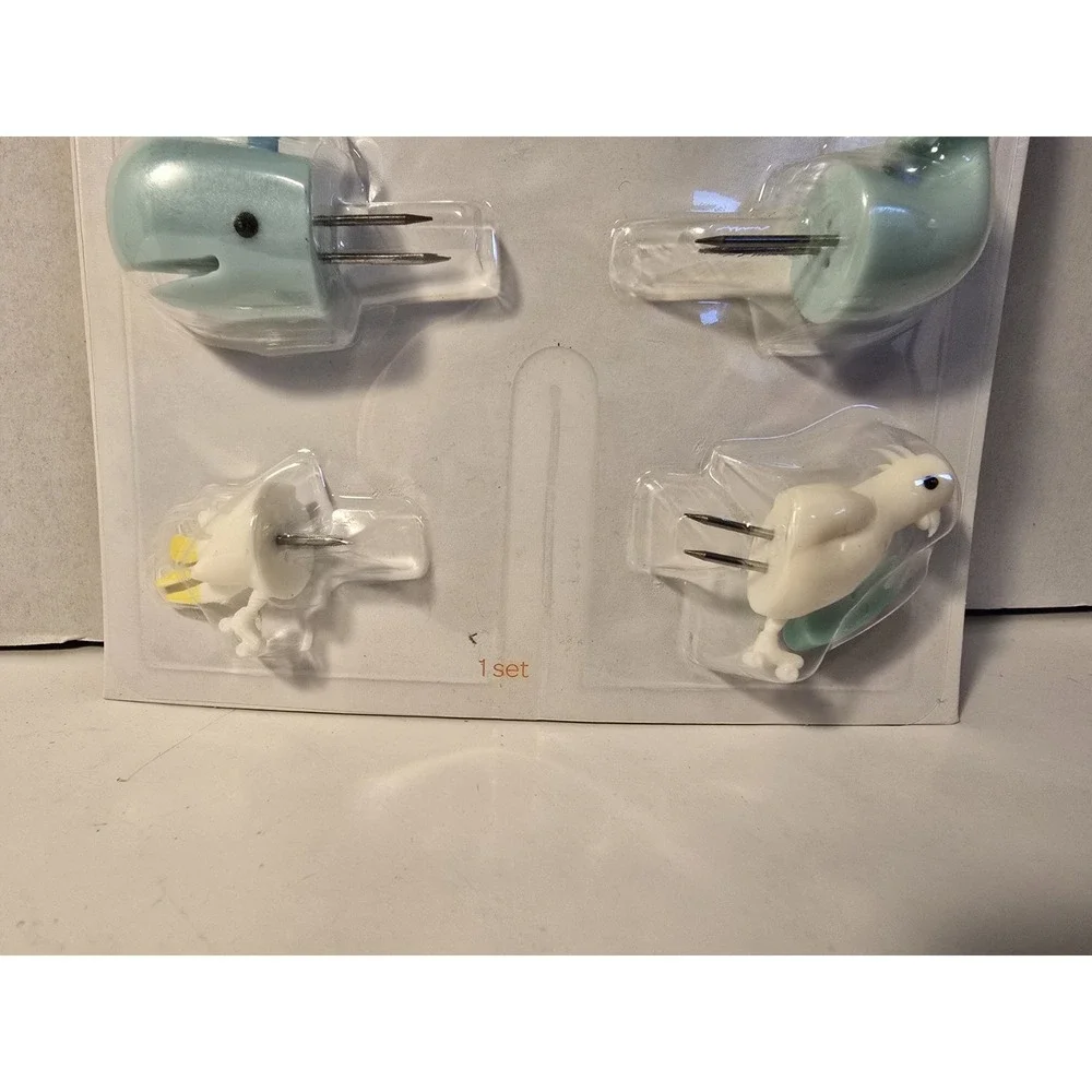 Sun Squad Corn Holders 8 Pack Cactus Dino Whale Parrot  Fun Summer Cobs /0411